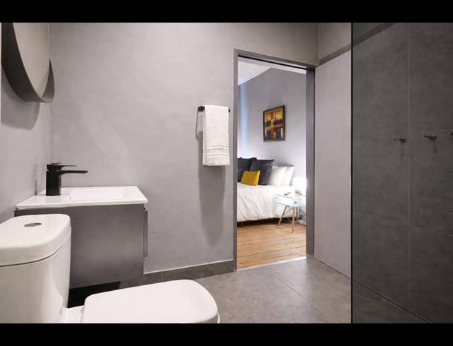 0 BEDROOM APARTMENT FOR SALE IN CAPE TOWN CITY CENTRE